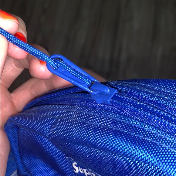 Supreme - Picture 3 of 3